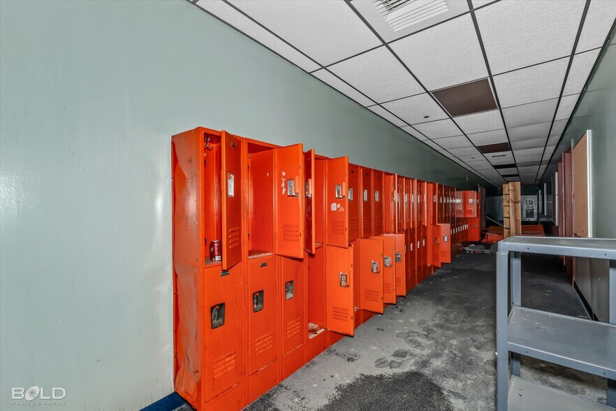 More Photos Of 200 All Saints Rd, Pelican Schools For Sale