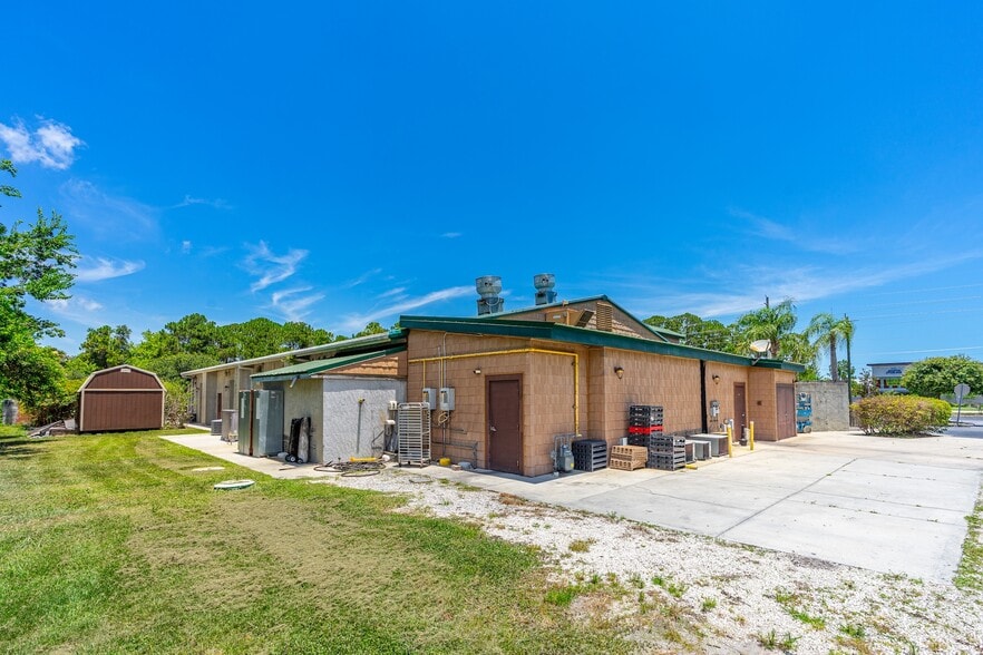 More Photos Of 4170 Us-1 Hwy, Edgewater Restaurant For Lease