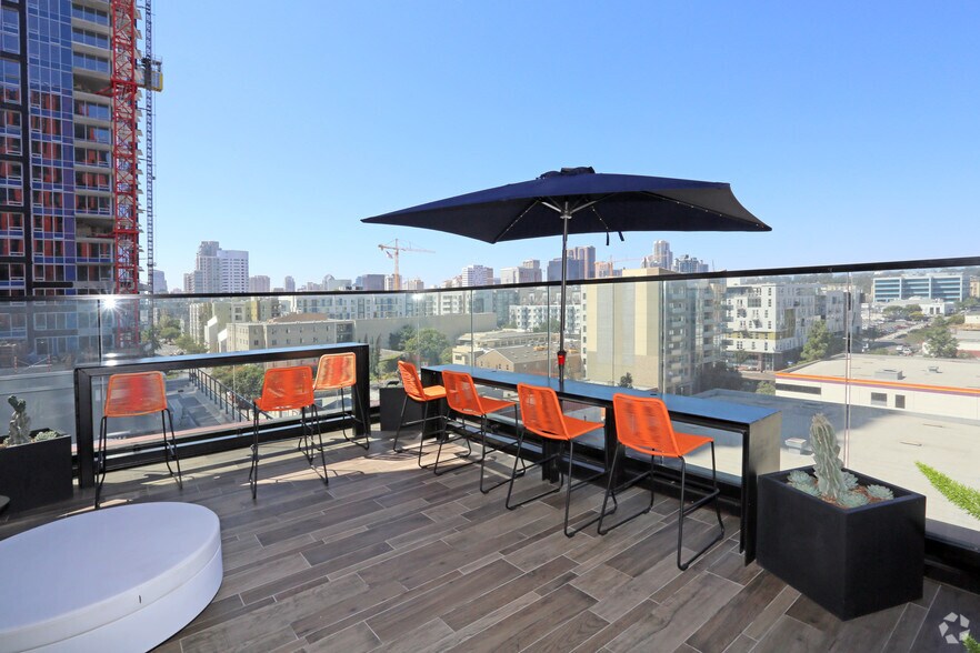 More Photos Of 1501 Island Ave, San Diego Apartments For Lease
