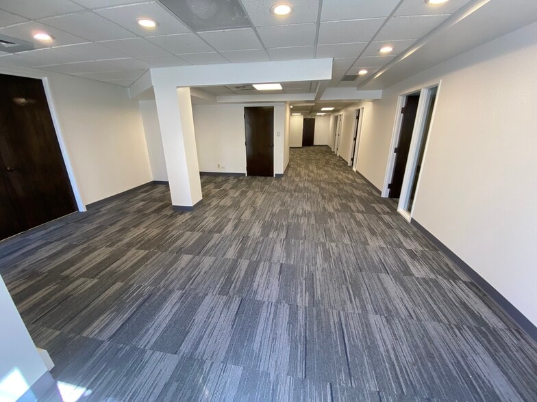 More Photos Of 1640 Grant St, Denver Office For Sale