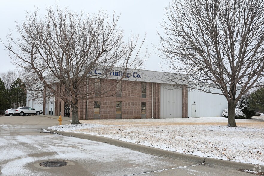 More Photos Of 1475 N Winchester St, Olathe Manufacturing For Lease