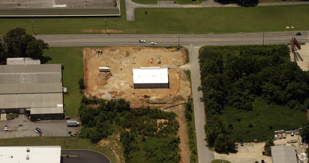 More Photos Of 5151 Pelham Rd, Greenville Storefront Retail Office For Lease