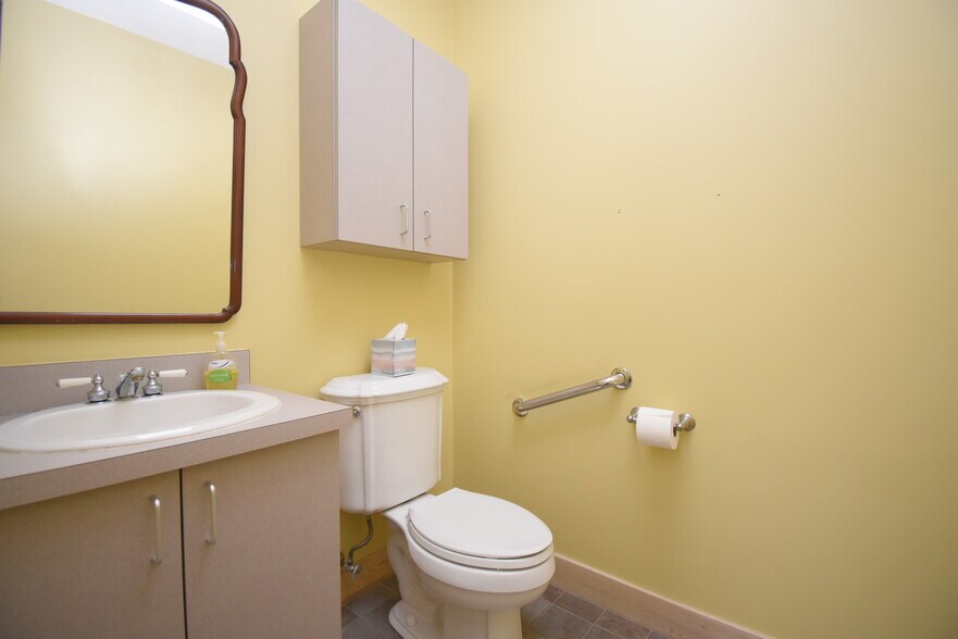 More Photos Of 312 N Water St, Owosso Loft Creative Space For Sale