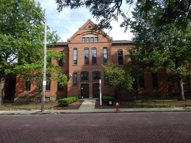 More Photos Of 1320 Sumner Ct, Cleveland Office For Lease