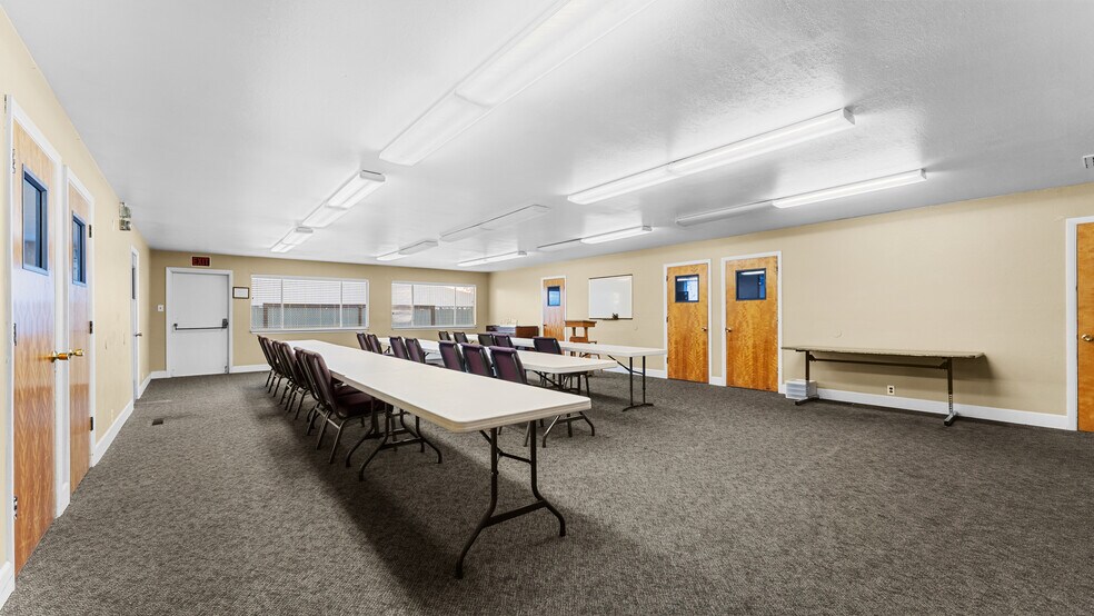 More Photos Of 355 Panama Ave, Chico Flex For Sale