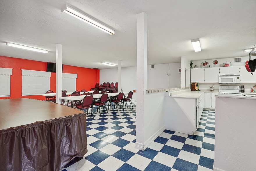 More Photos Of 13712 Rankin Cir, Houston Religious Facility For Sale
