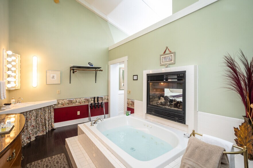 More Photos Of 491 Garbers Church Rd, Harrisonburg Hotel For Sale