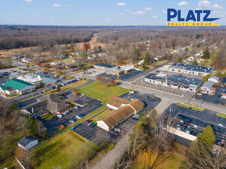 More Photos Of 8024-8028 E Market St, Warren General Retail For Lease