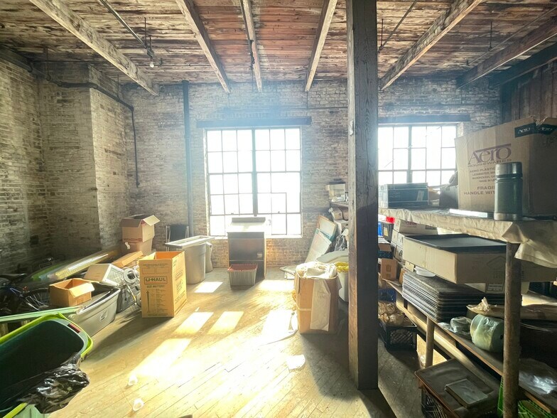 More Photos Of 316 Peters St SW, Atlanta Warehouse For Sale