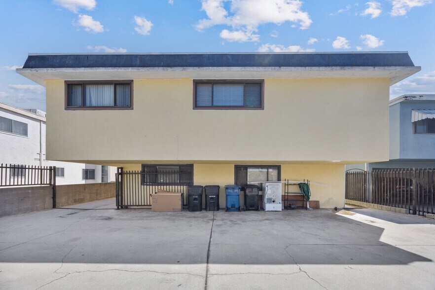 More Photos Of 145 W Hillcrest Blvd, Inglewood Apartments For Sale