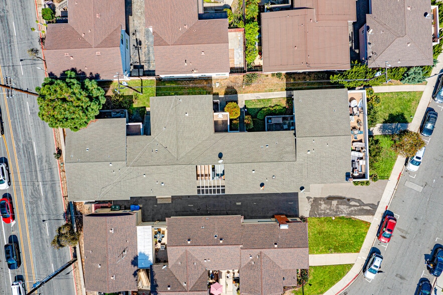 More Photos Of 1110 Barbara St, Redondo Beach Apartments For Sale