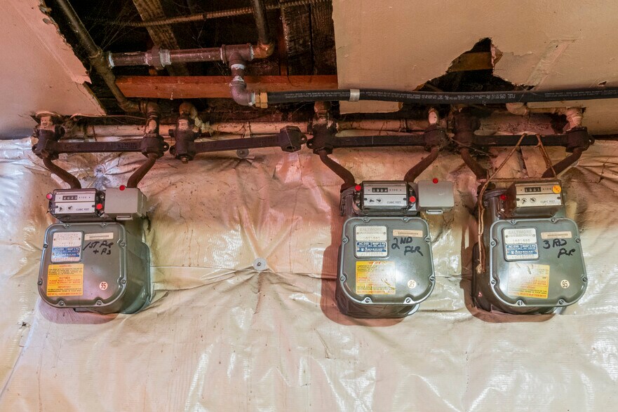 More Photos Of 112 E 20th St, Baltimore Multifamily For Sale