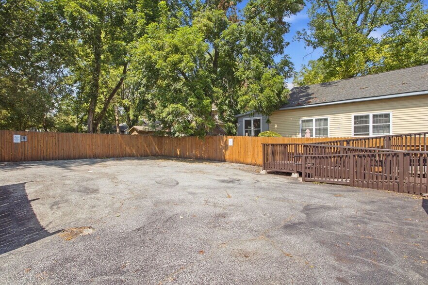 More Photos Of 801 Moreland Ave SE, Atlanta Office For Sale