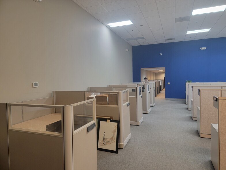 More Photos Of 2855 Marconi Dr, Alpharetta Flex For Lease