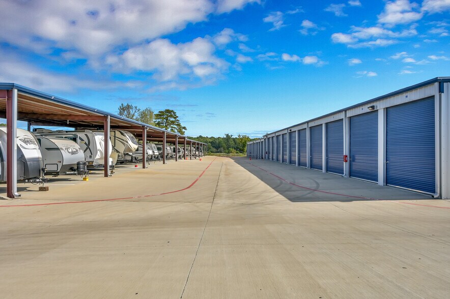 More Photos Of 36522 Coleman Rd, Magnolia Self Storage For Sale