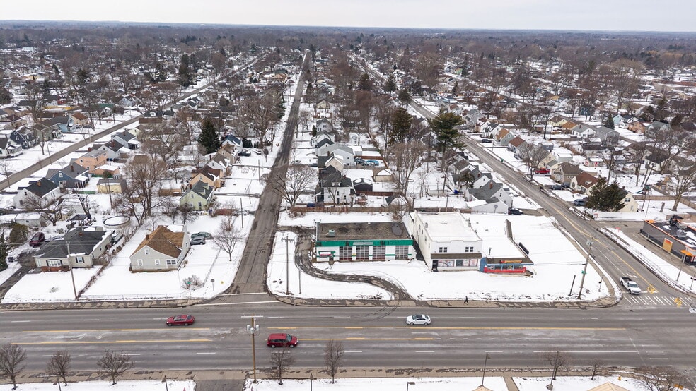 More Photos Of 3621 Dewey Ave, Rochester Service Station For Lease
