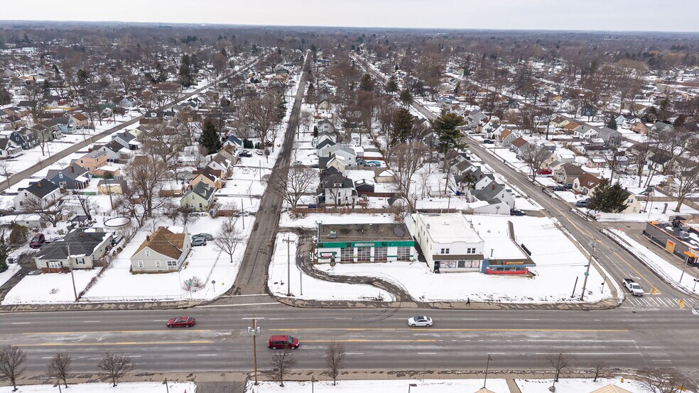 More Photos Of 3621 Dewey Ave, Rochester Service Station For Lease