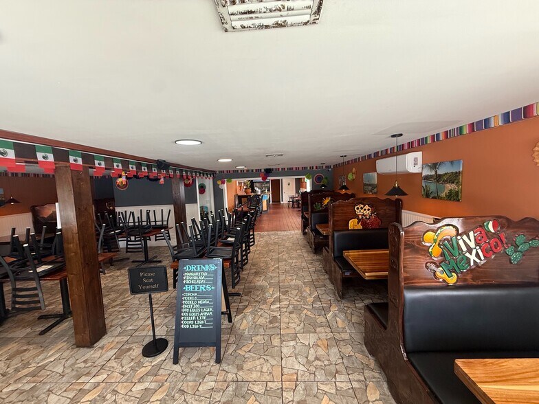 More Photos Of 1500 Bertha St, Key West Restaurant For Lease