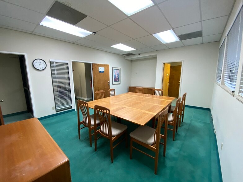 More Photos Of 706-724 5th St, Davis Office For Lease