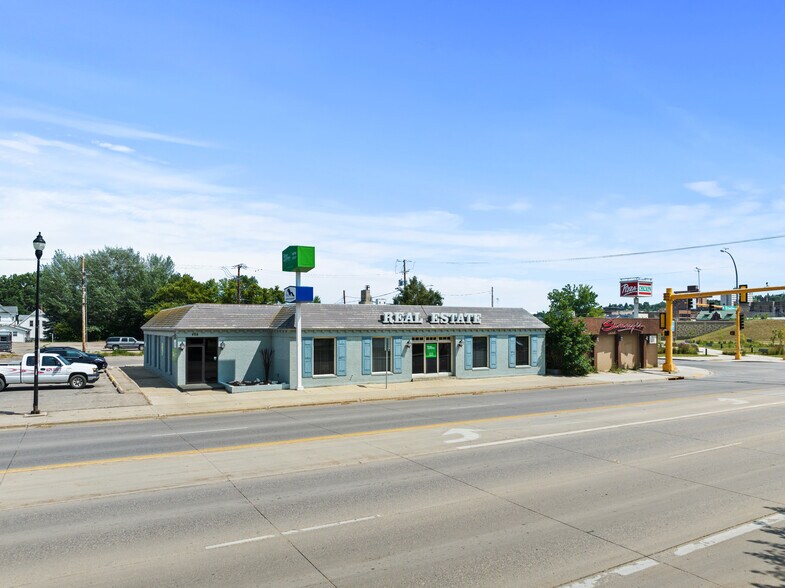 More Photos Of 408 N Broadway, Minot Office For Sale