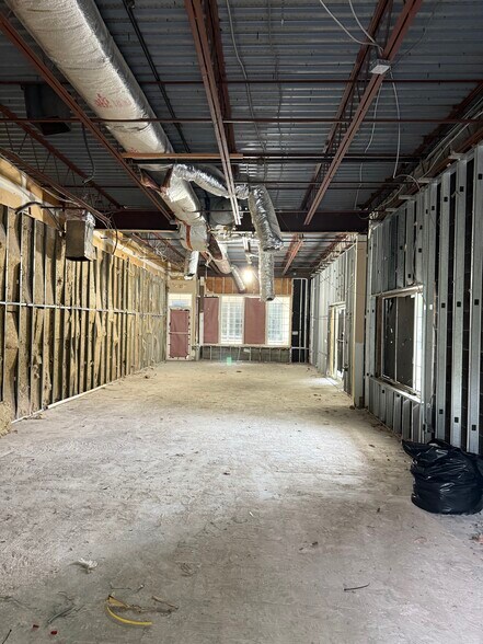 More Photos Of 111 Bedford Rd, Armonk Storefront Retail Office For Lease