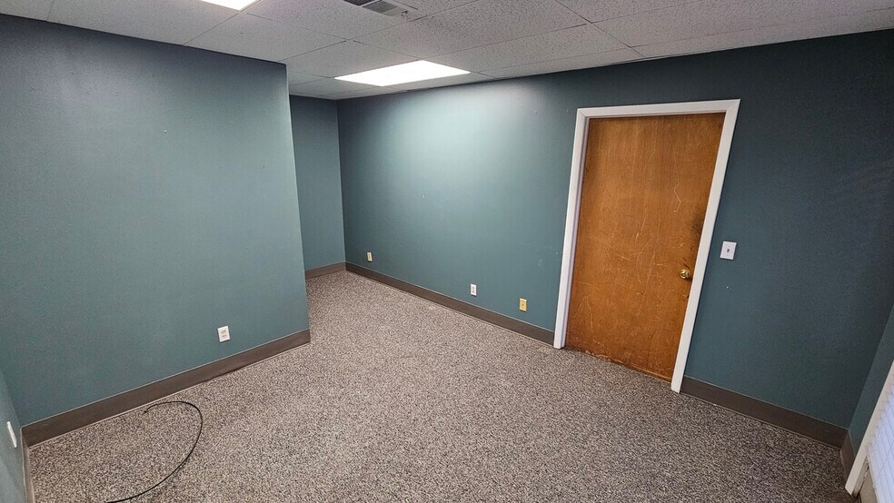 More Photos Of 12100 W 52nd Ave, Wheat Ridge Warehouse For Lease