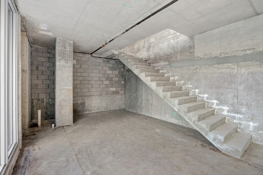 More Photos Of 1110 NW 1st St, Miami Apartments For Sale