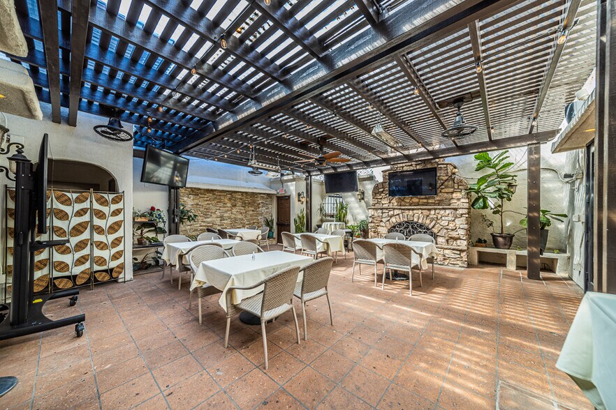 More Photos Of 6106-6108 Paseo Delicias, Rancho Santa Fe Storefront Retail Office For Lease