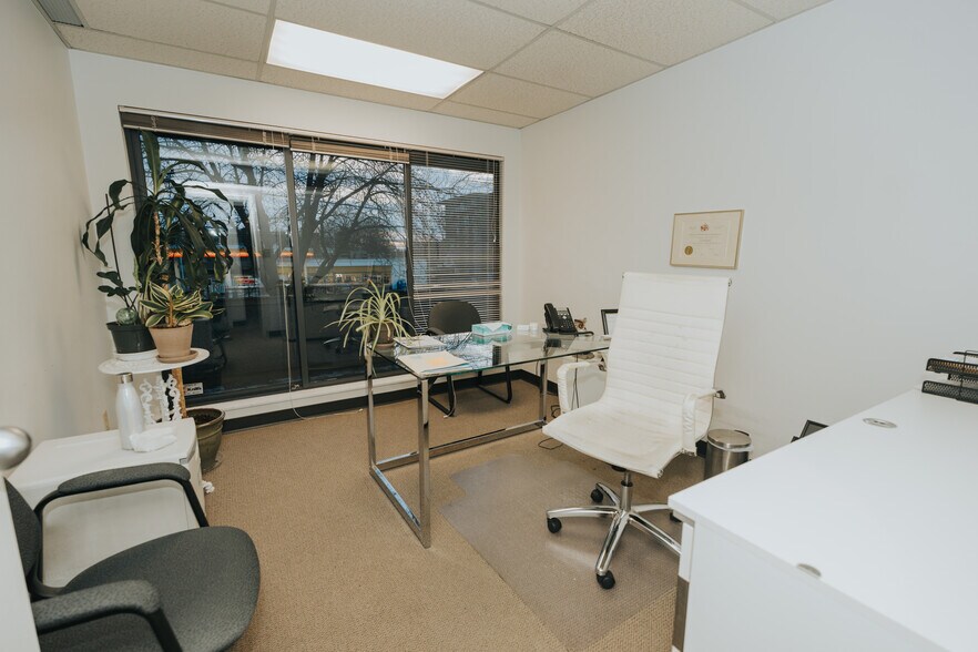 More Photos Of 8675-8679 Granville St, Vancouver Medical For Sale