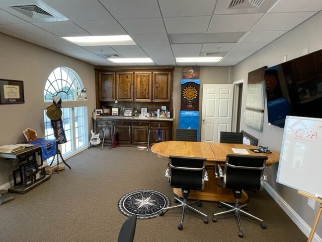 More Photos Of 42 Business Centre Dr, Miramar Beach Office For Sale