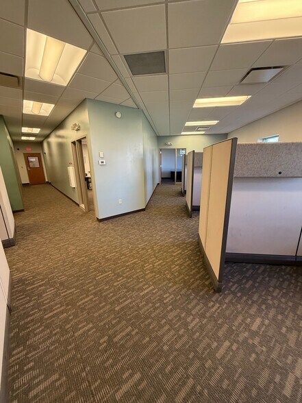 More Photos Of 2777 Prairie Dr, River Falls Office For Sale
