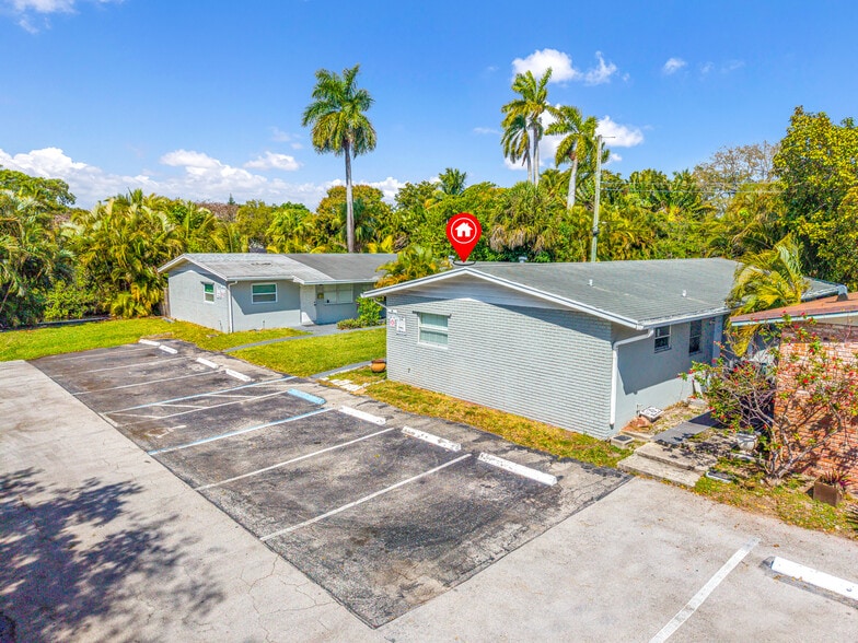 More Photos Of 355 NW 32nd St, Oakland Park Apartments For Sale
