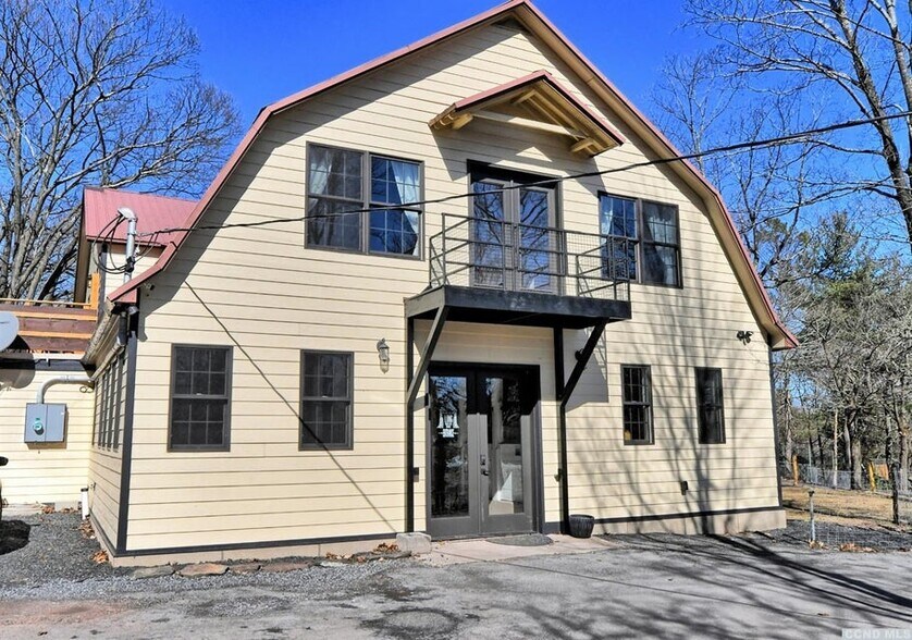 More Photos Of 400 Game Farm Rd, Catskill Hospitality For Sale