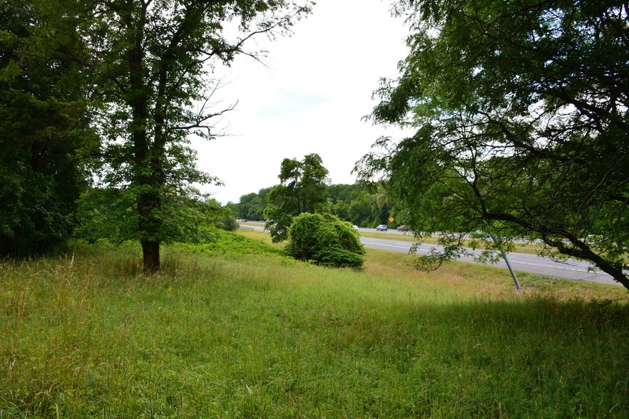 More Photos Of 8 Scobie Dr, Newburgh Land For Sale