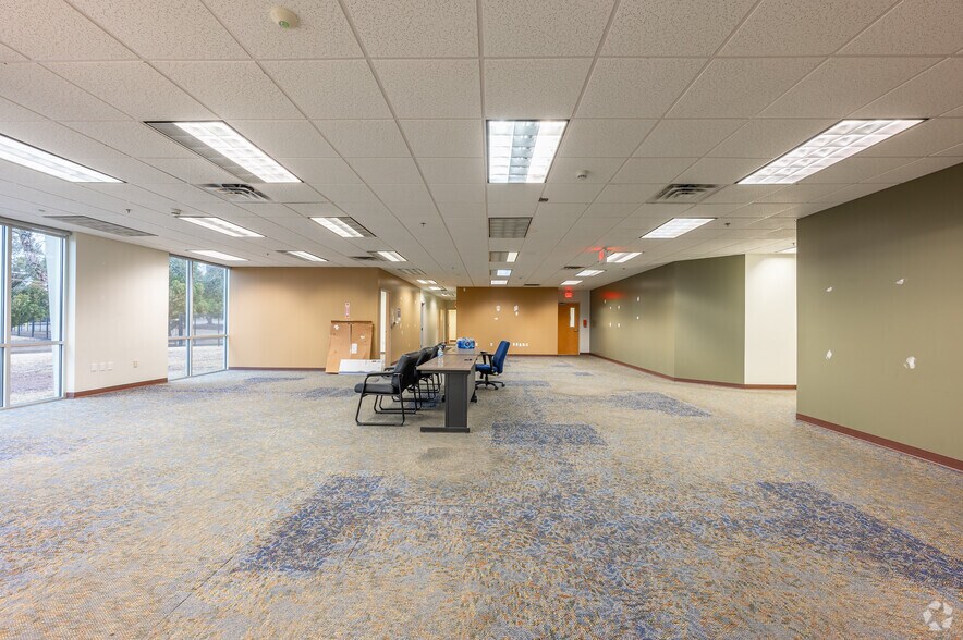 More Photos Of 580 Raco Pky, Pendergrass Distribution For Lease