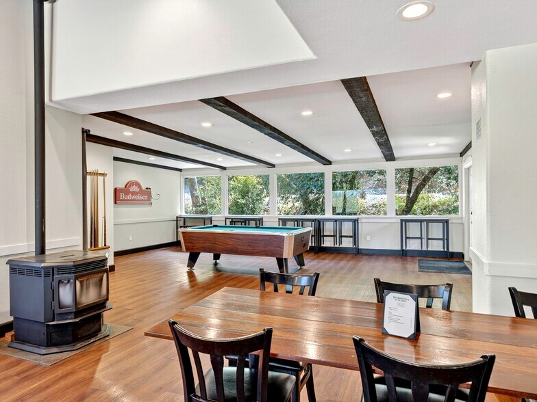 More Photos Of 16451 Golf rd, Cobb Golf Course Driving Range For Lease