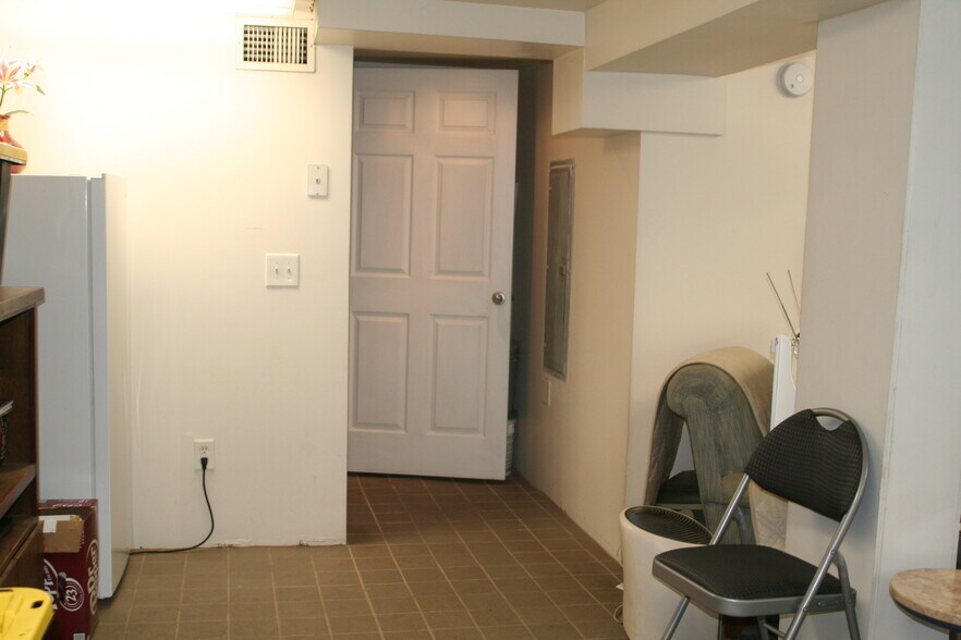 More Photos Of 10221 New Kings Rd, Jacksonville Office Residential For Sale