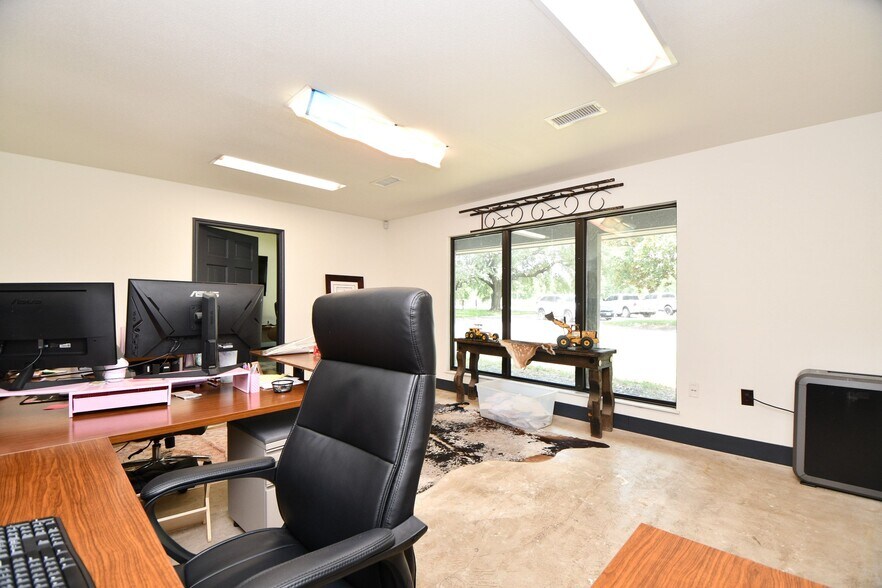 More Photos Of 34507 FM 1093, Simonton Land For Lease