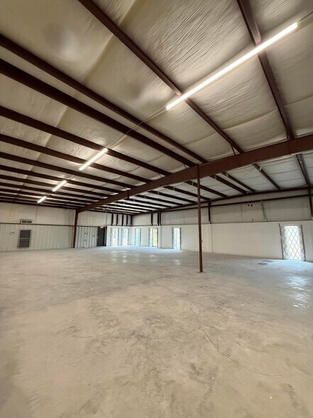 More Photos Of 133 Old Forreston Rd., Greeleyville Light Manufacturing For Sale