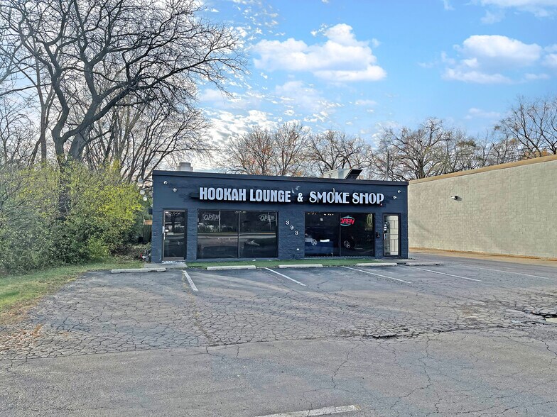 More Photos Of 393 North Ave, Glendale Heights Freestanding For Sale