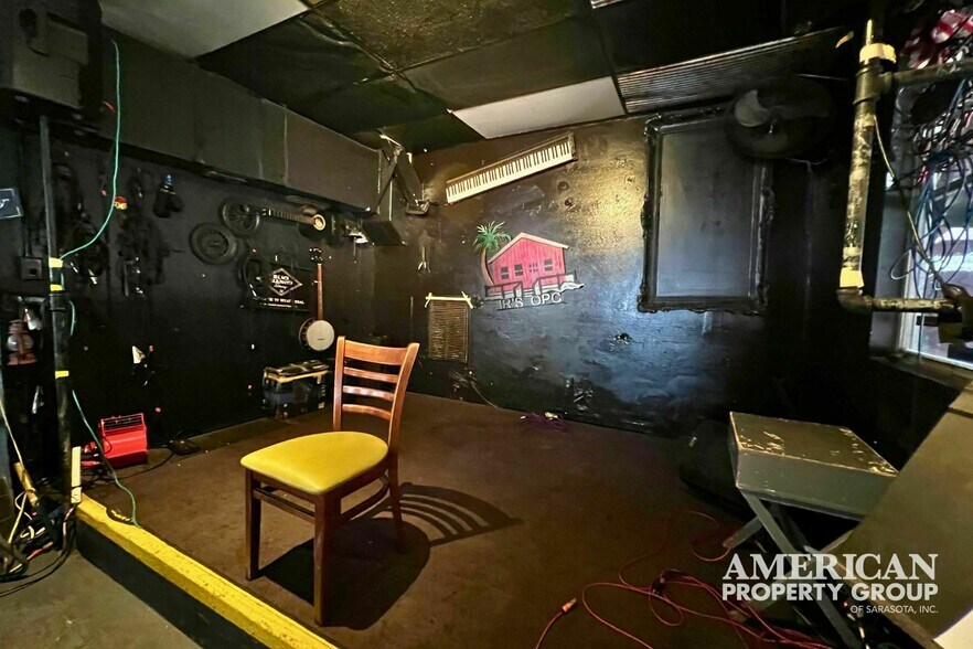 More Photos Of 987 S Packinghouse Rd, Sarasota Restaurant For Sale