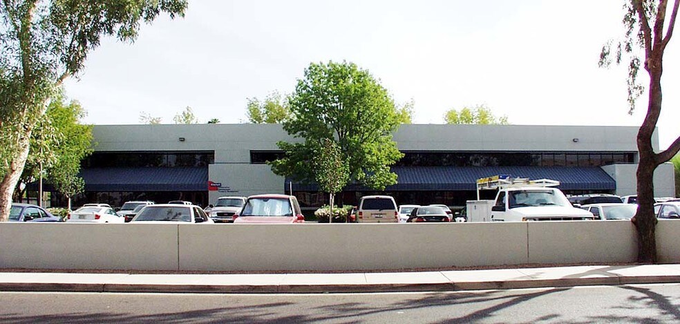 More Photos Of 1707 E Highland Ave, Phoenix Office For Lease