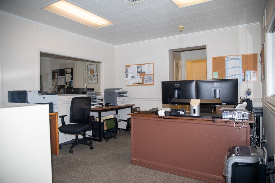 More Photos Of 24904 Sussex Hwy, Seaford Freestanding For Sale