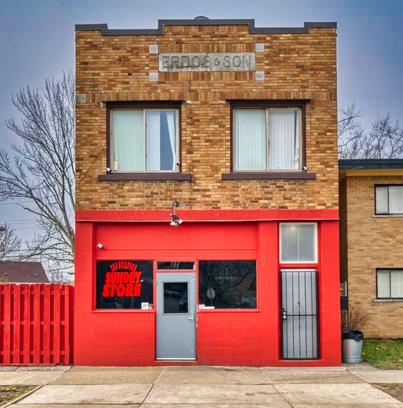 More Photos Of 10325 Cadieux Rd, Detroit Flex For Sale