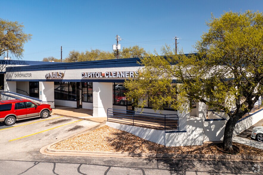 More Photos Of 2100 W William Cannon Dr, Austin Unknown For Lease