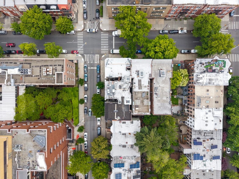 More Photos Of 702-704 Eighth Ave, Brooklyn Apartments For Sale