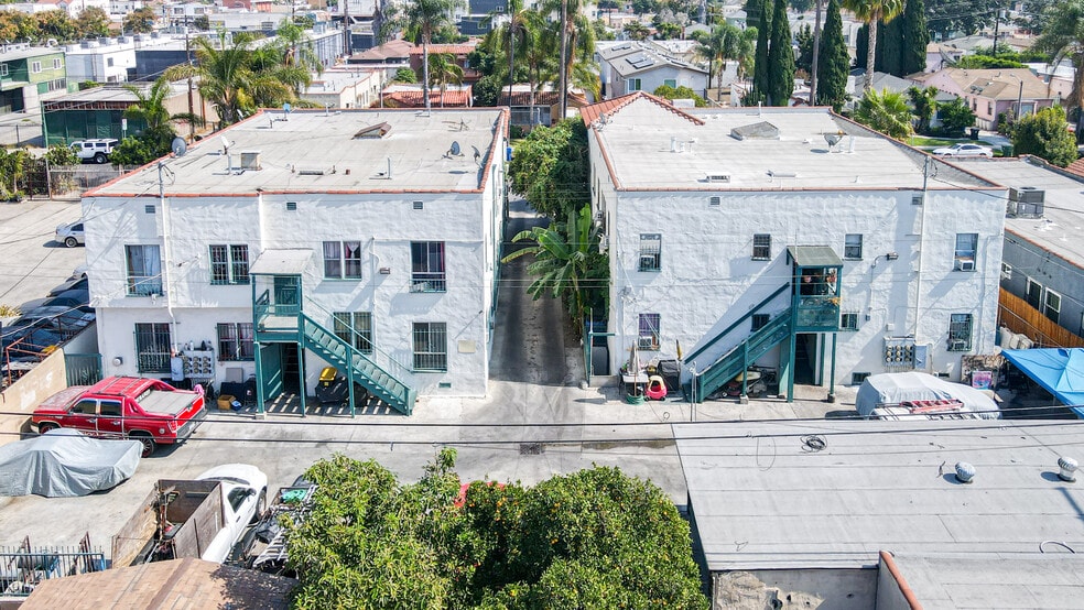 More Photos Of , Los Angeles Multifamily For Sale