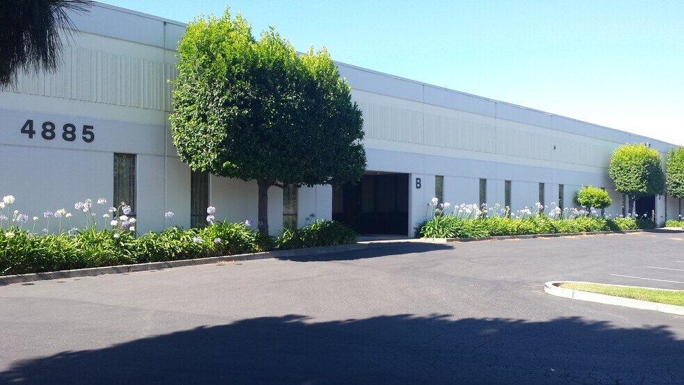 More Photos Of 4885 Fulton Dr, Fairfield Warehouse For Lease