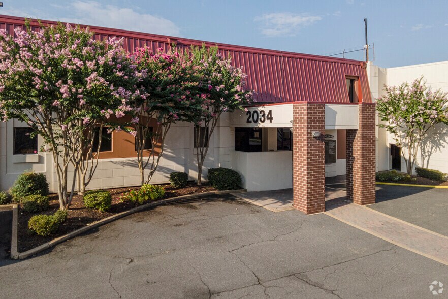 Primary Photo Of 2034 Eisenhower Ave, Alexandria Office For Lease