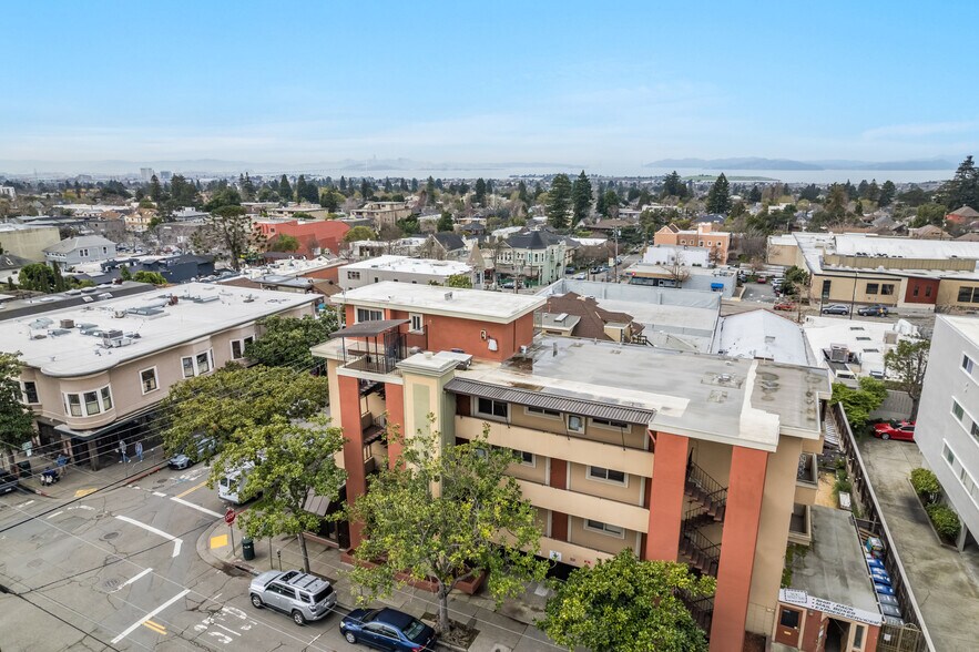 More Photos Of 1444 Walnut St, Berkeley Apartments For Sale